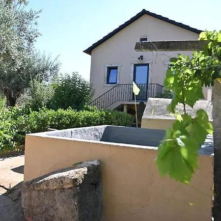 Holiday home Casa Corte Do Vale Local